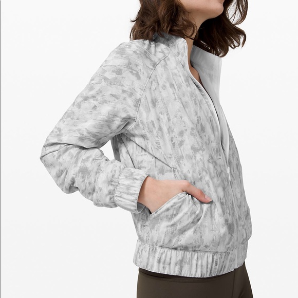 Lululemon Bombs Away Jacket - Picture 5 of 10